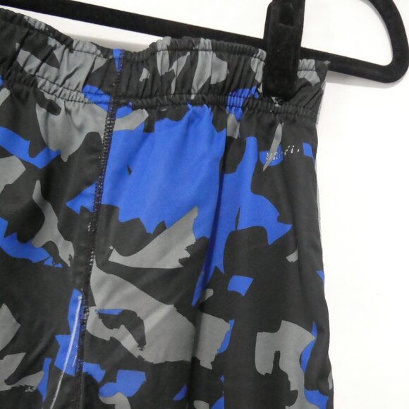 NIKE - Dri-Fit | medium | Camo - Camouflage Sport Shorts - Picture 11 of 15